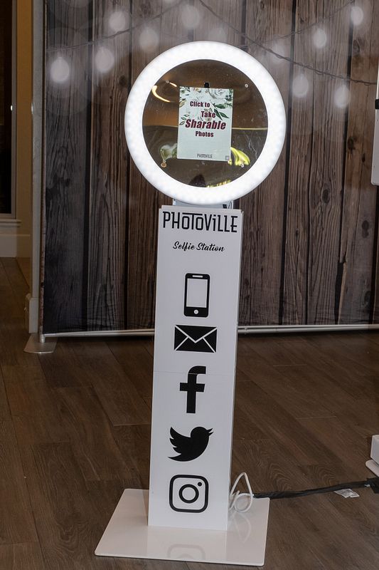 Essential Social Booth