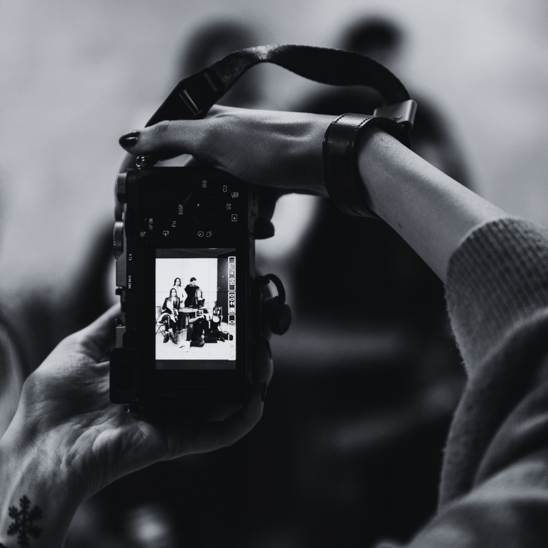 Portraits, Headshots & Commercial