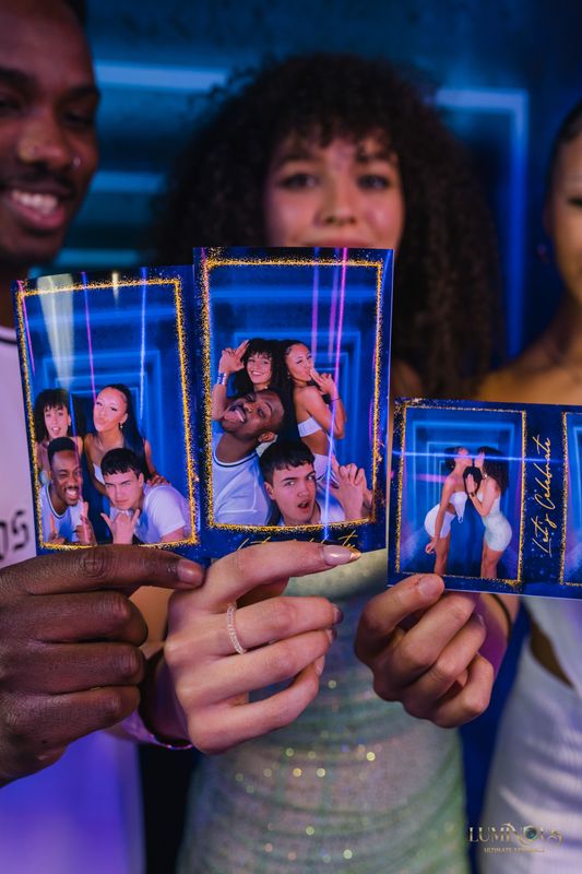 Selfie Photo Booth & Prints 