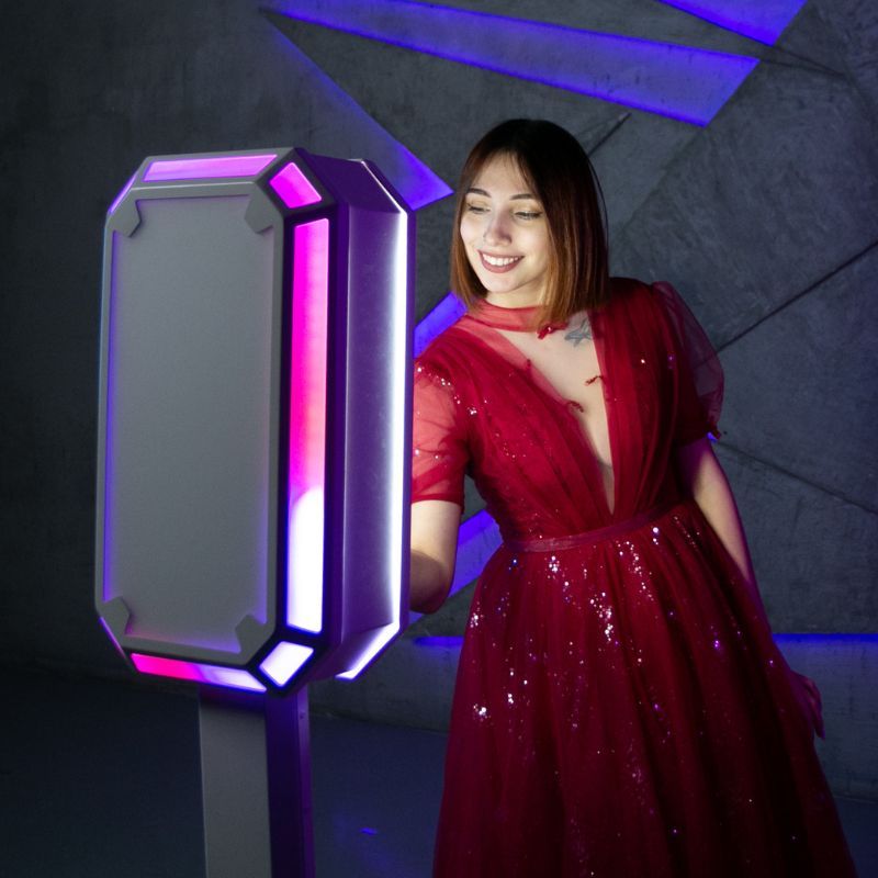 LED Photo Booth - Plus