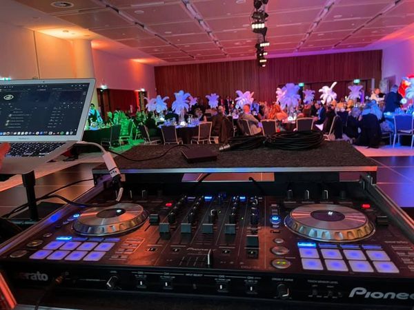 Platinum DJ Package (6 hours)