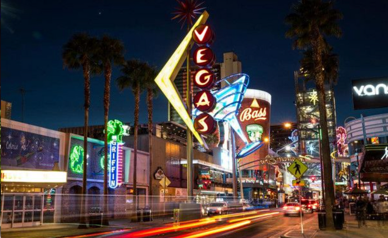 One-Hour Downtown Las Vegas Photoshoot