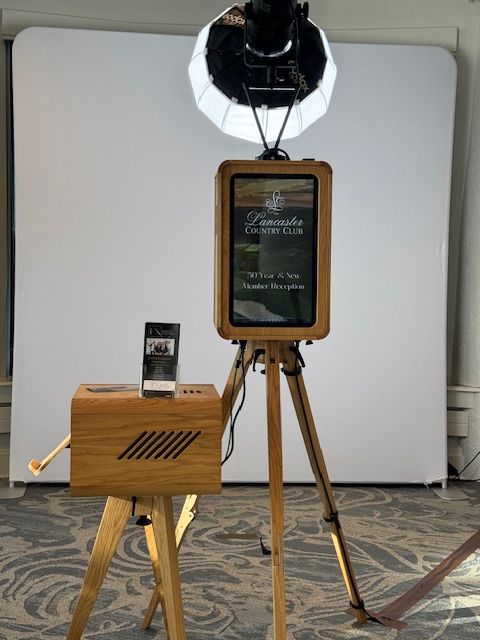 FX ICON Vintage Photo Booth Experience