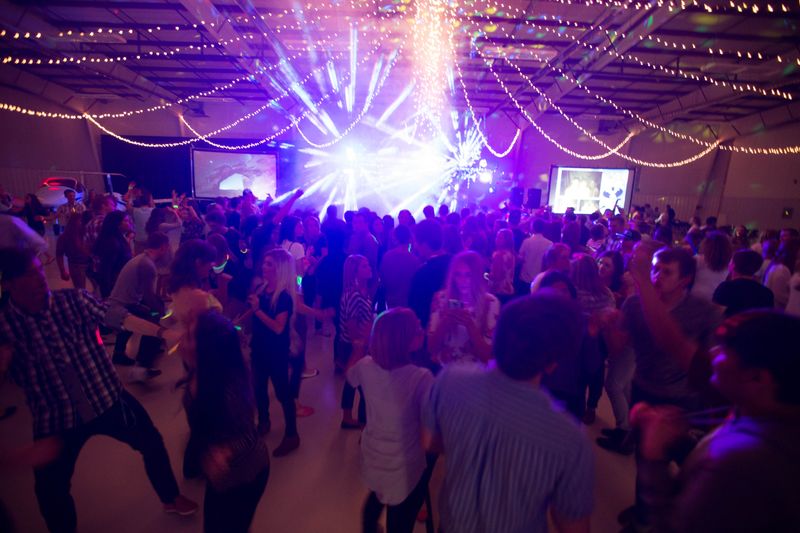 High School Proms, Homecoming and More!