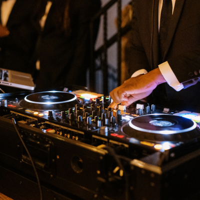 DJ + Photo Booth