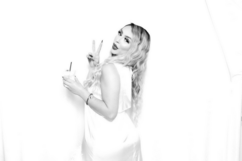 Glam Photo Booth