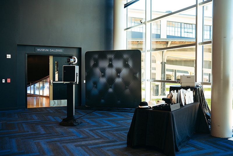 DSLR Luxury Photo Booth