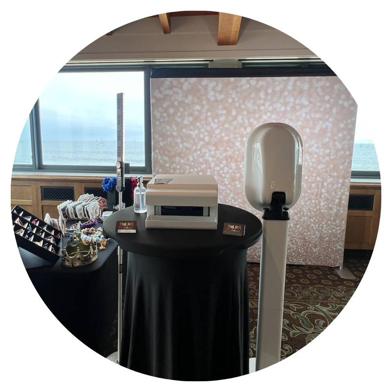 Selfie Booth - Full Day (Up to 6 Hours)