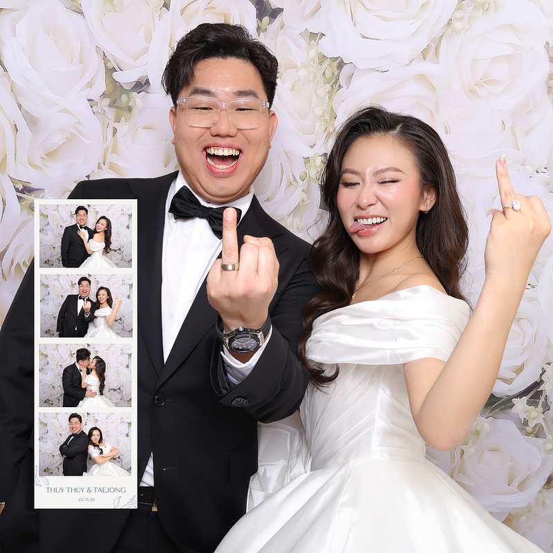 2 Hour Digital + Prints Photo Booth 