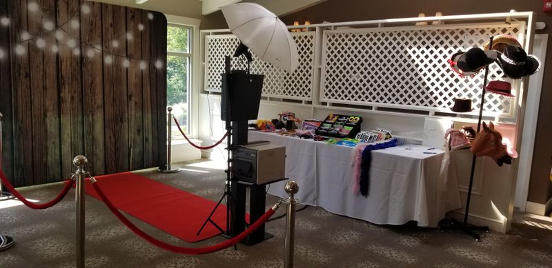 Show Stopper Wedding Open Booth Package