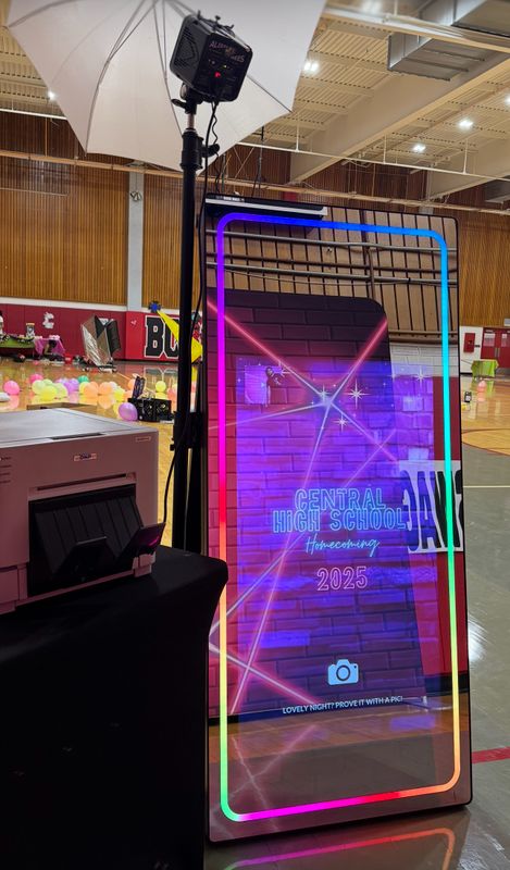 Grand Mirror Booth Rental 3 Hours