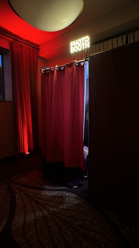 The Vintage Photo Booth Experience 1.0