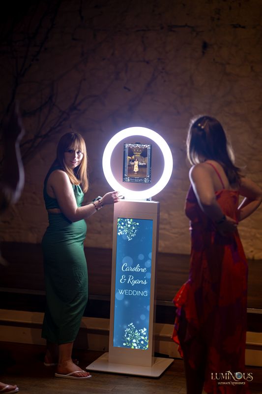 Upscale Glow Photo Booth & Prints