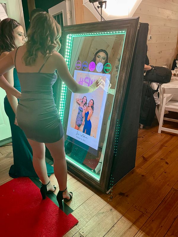 Magic Mirror School Party Experience