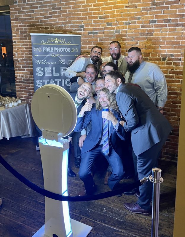 Pearl Digital Photo Booth Wedding Experience