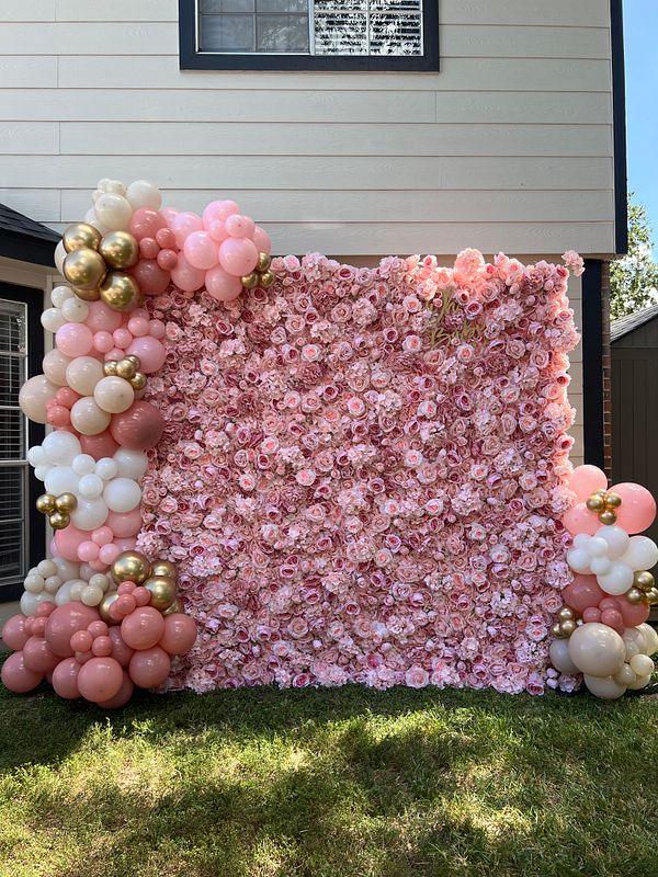 PINK FLOWER WALL