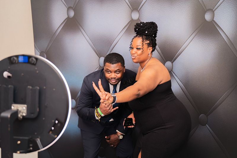 Digital Photo Booth w/monitor/Attendant 