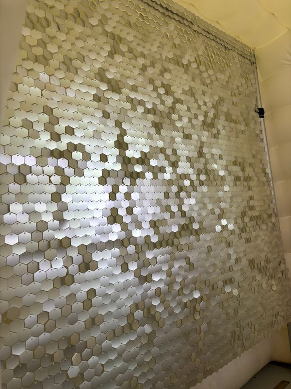 Shimmer wall