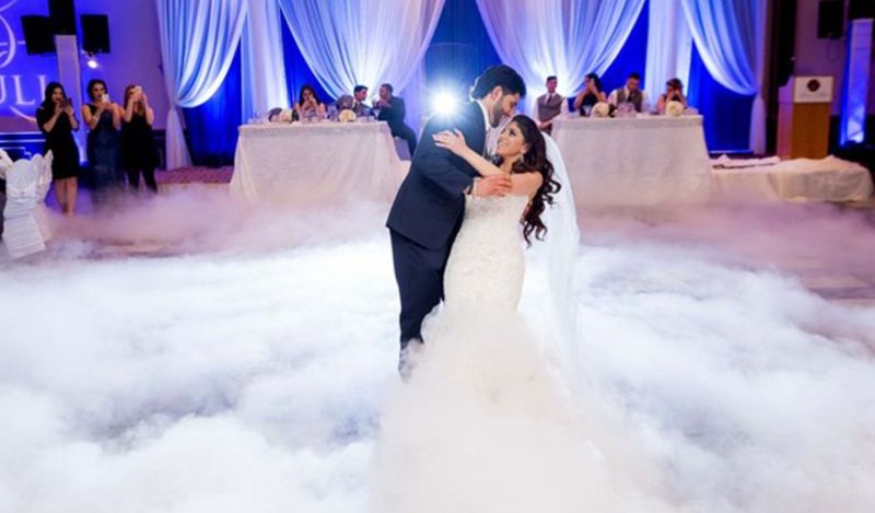 Dance on the clouds (Dry ice fog) 