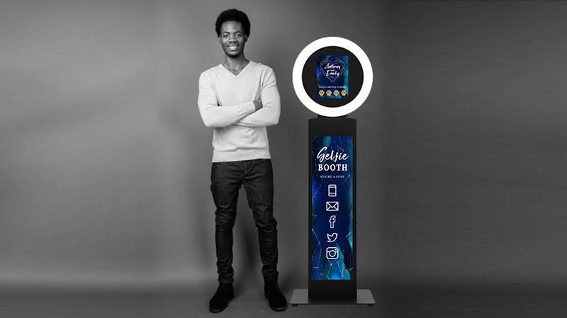 Aura View Photo Booth - Digital Sharing Only