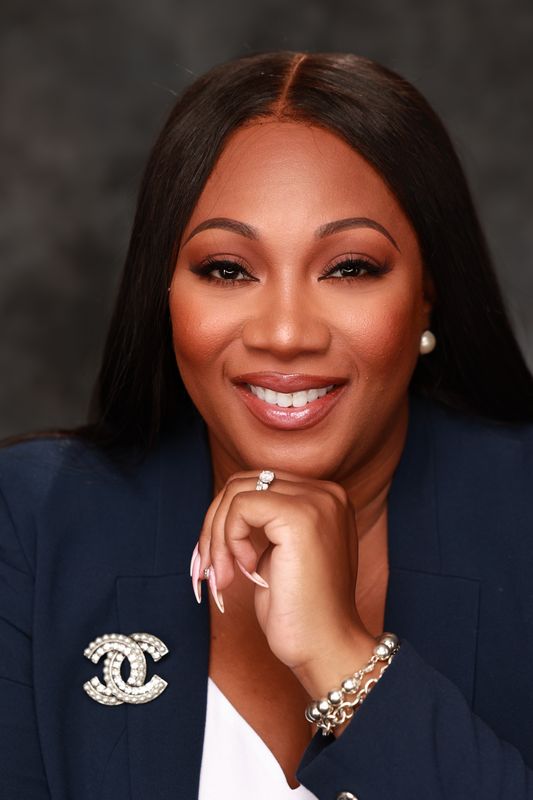 💼 TIER 1 — Essential Headshot Session