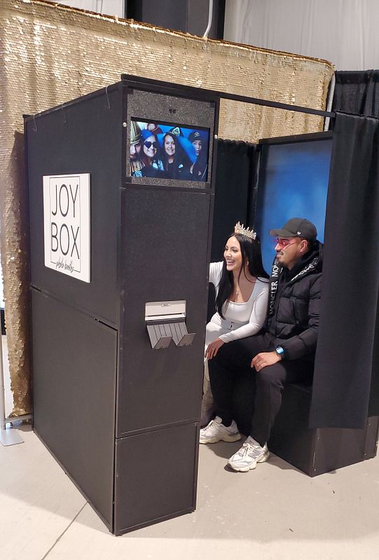 Boxy Booth Wedding Package