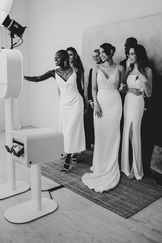 The Elevé GLAM Booth (Full-Service)
