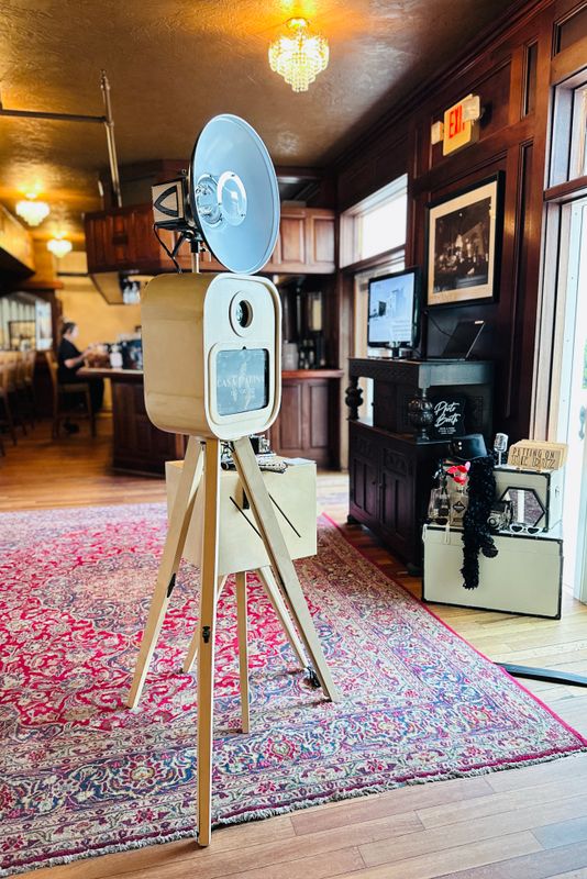 Modern Vintage Photo Booth: Classic Package