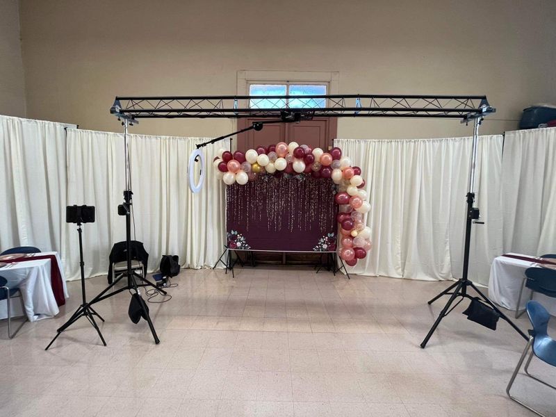 Overhead 360 Photo Booth Basic - $250 per hour w/ minimum of 2 hours