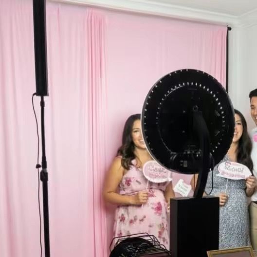 Selfie Photo Booth  Digital option hour 3 hour rental