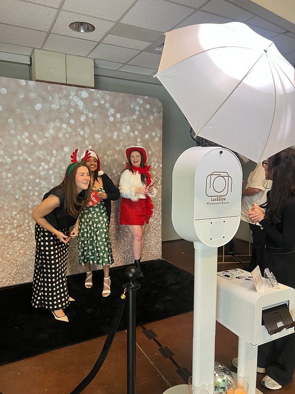 Glam Photo Booth + Unlimited Prints (Wix Promo)