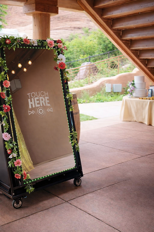 Magic Mirror Photobooth 