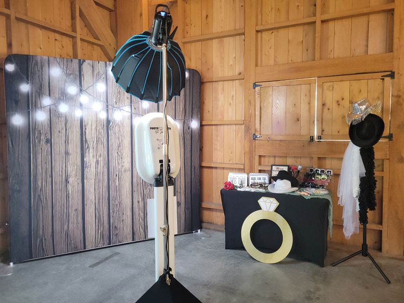 Hourly Photo Booth Package