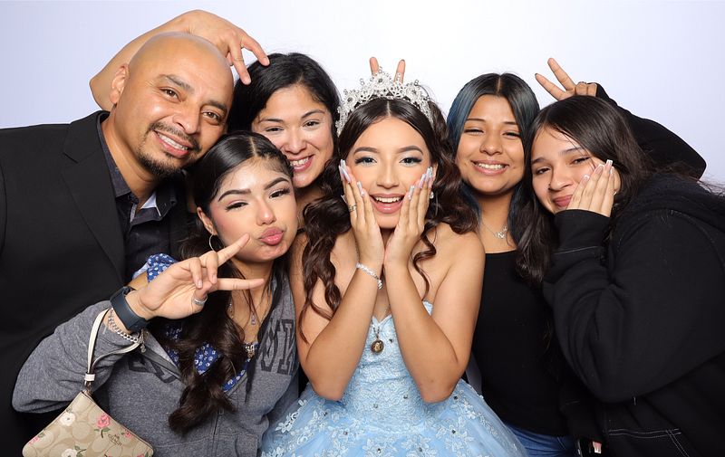 Complete XV/Sweet 16 Package Dj, Lighting, Photo Booth & Special Effects