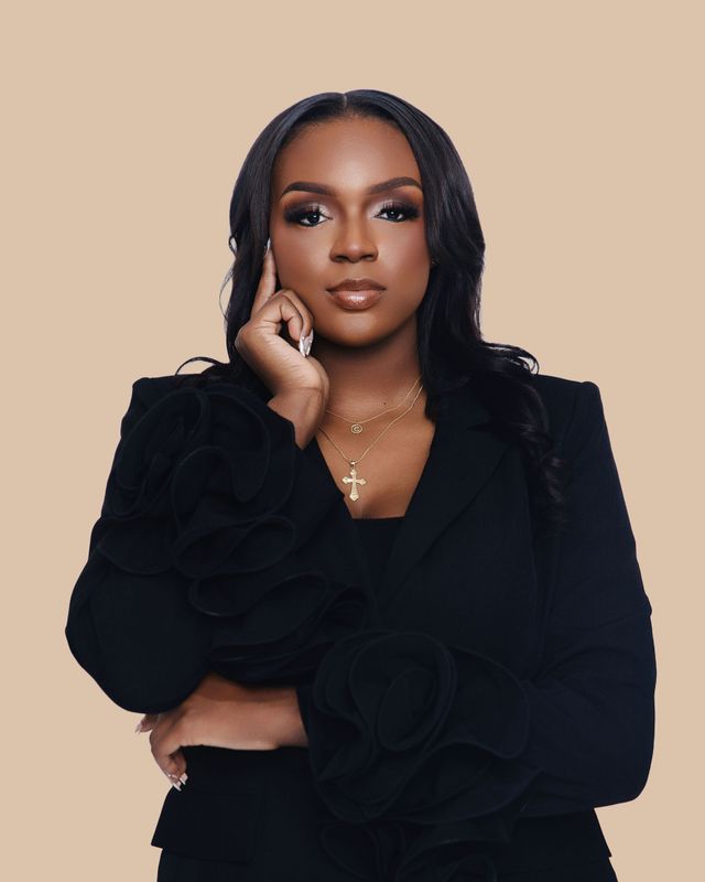 Weekday Pro Headshot Special