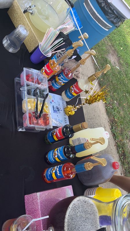 Lemonade bar setup/display ONLY