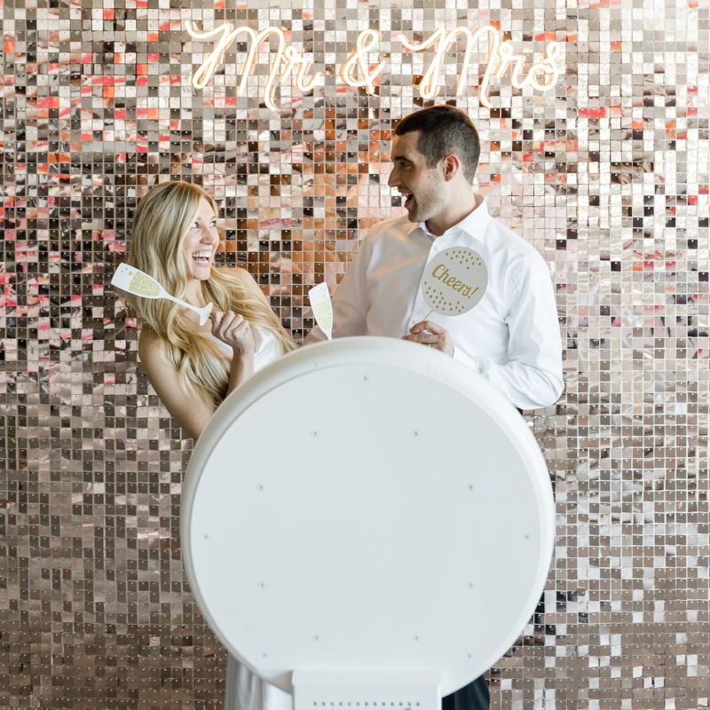 The Social Lite (iPad)