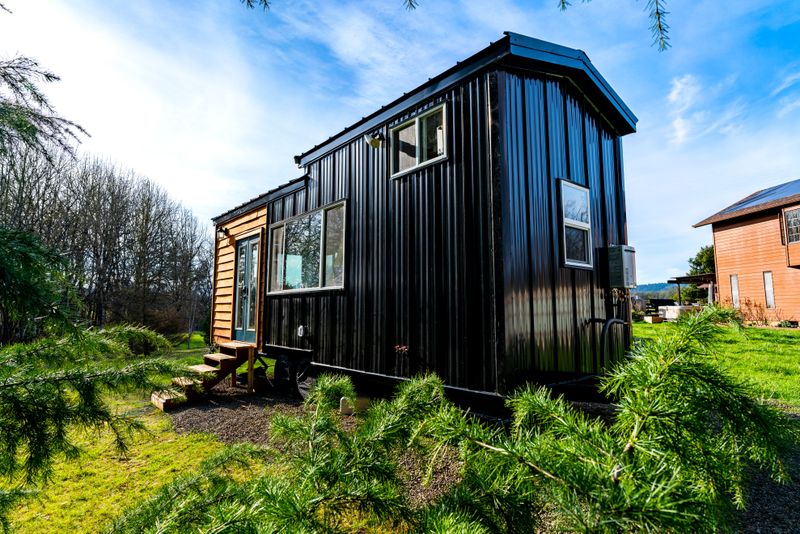 🎬 Tiny Home – Prestige Package