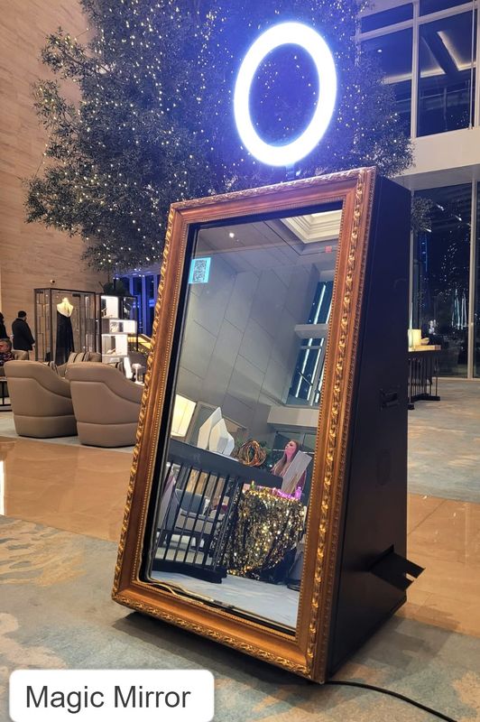 Magic Mirror Booth