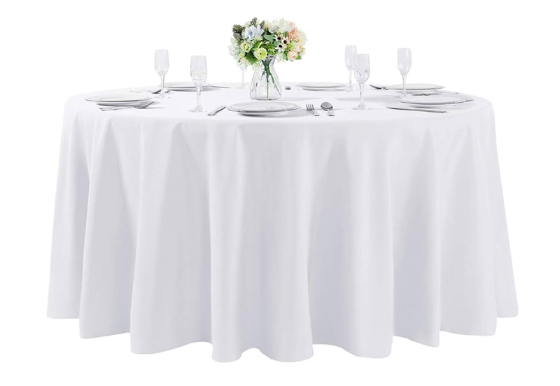 Tablecloths & Linens