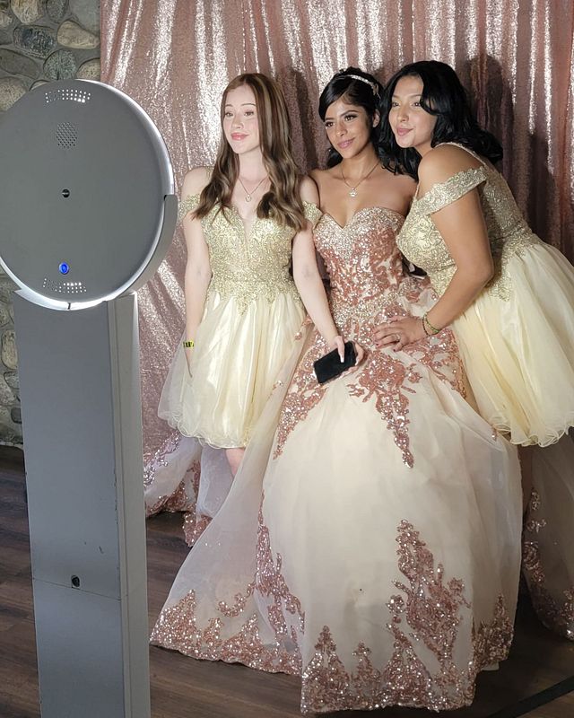 DIGITAL BOOTH RENTAL