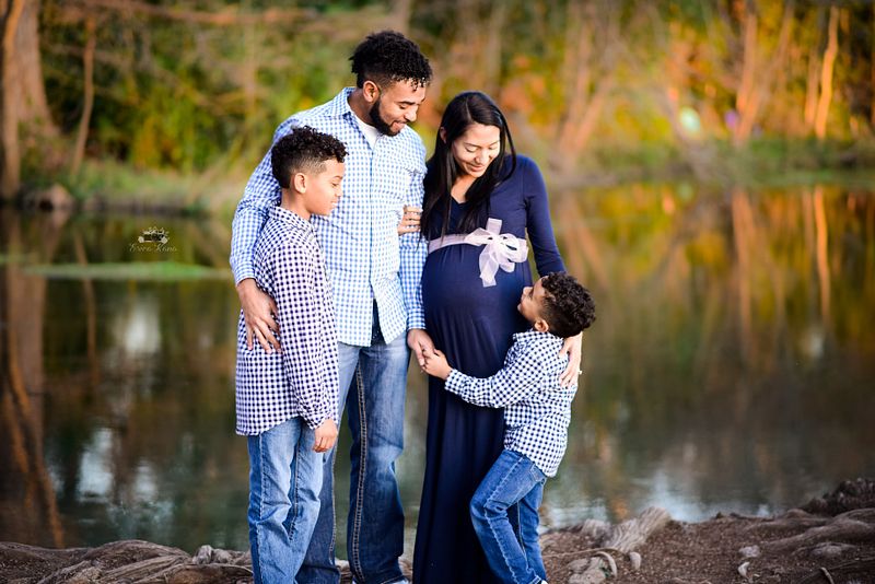 Maternity Session - The Whole House! 