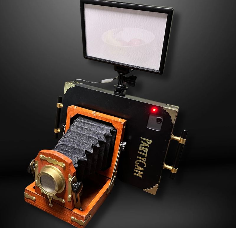 Flash Me Vintage Party Cam (Roamer) - Full Day