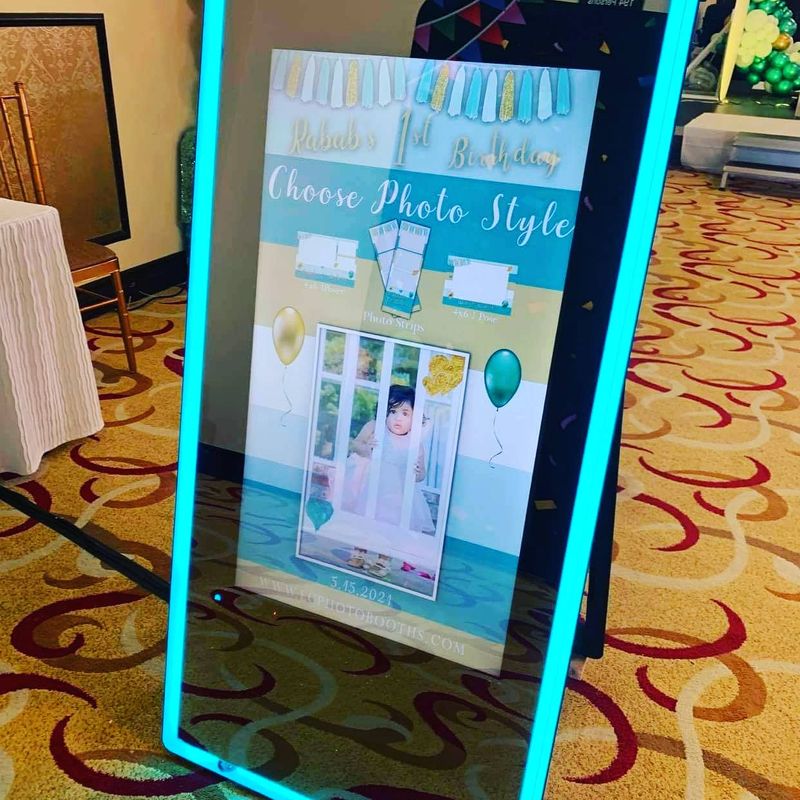 Mirror LED Booth