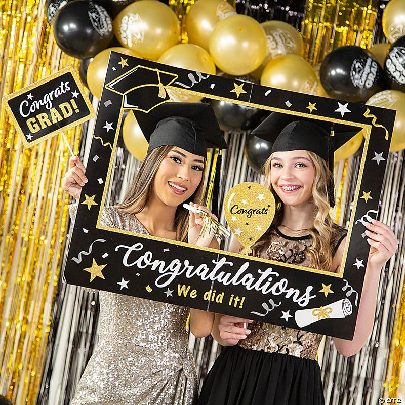 Grad Shots – The Ultimate Graduation Booth Package