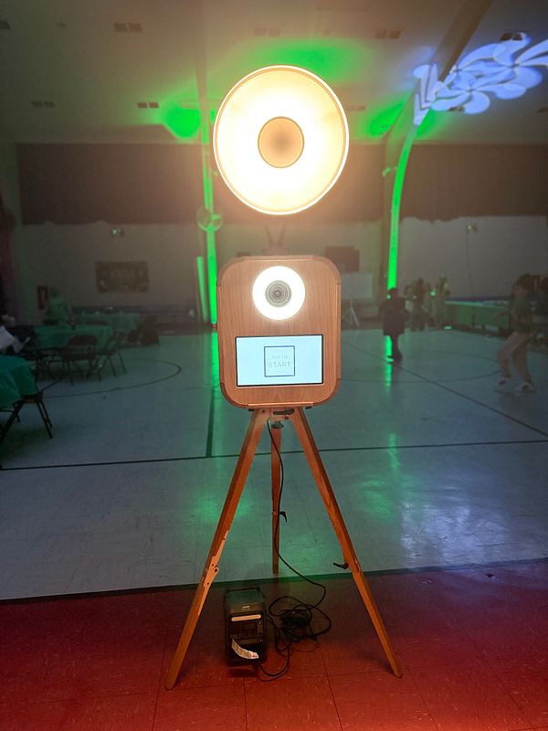 Everybooth Photo Booth w/Prints