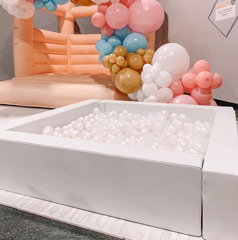 5 x 5 white ball pit 