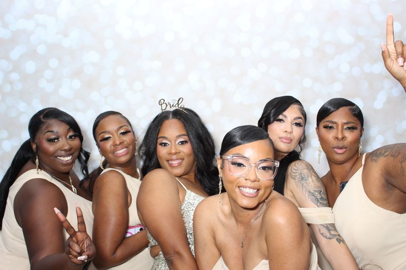 THE BLACK CARPET LUXE EXPERIENCE