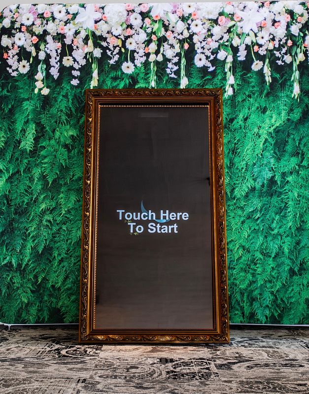 Magic Mirror Photo Booth