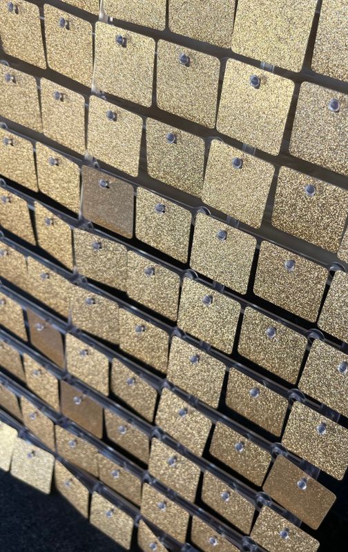 All that Glitters is Gold Shimmer Wall